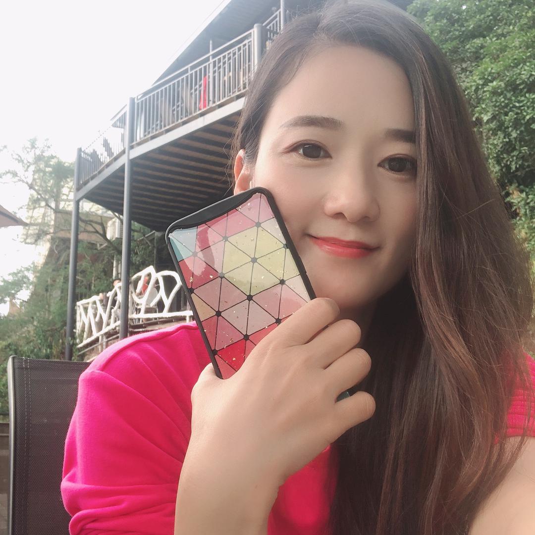 小蔓^ - ^