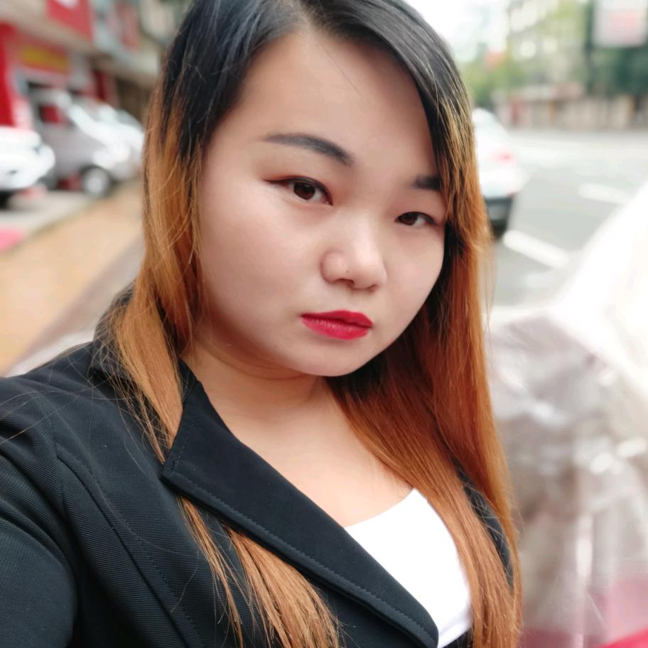 简爱是乐山幺妹，