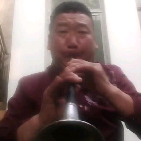 红玫瑰演艺公司。