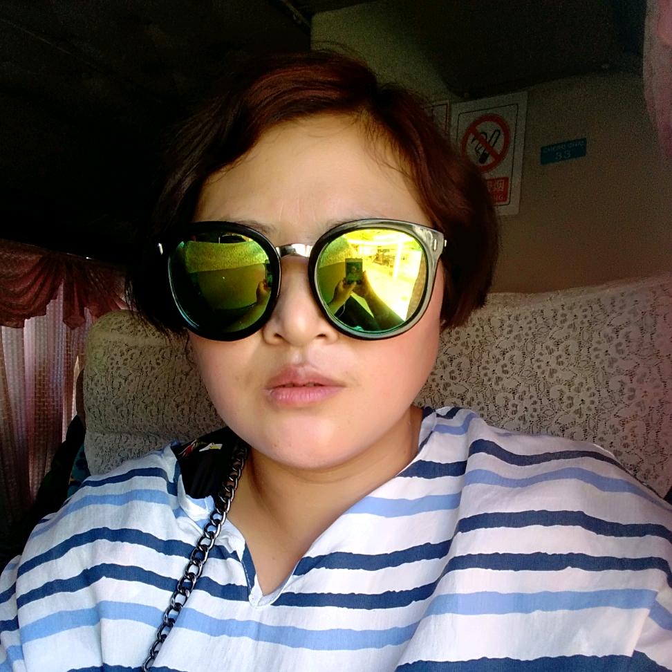 爱唱歌的小陈厂丶二。