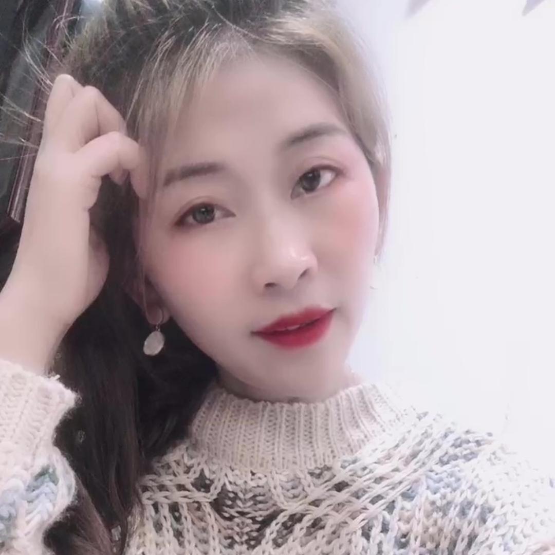 女掌门服饰商行