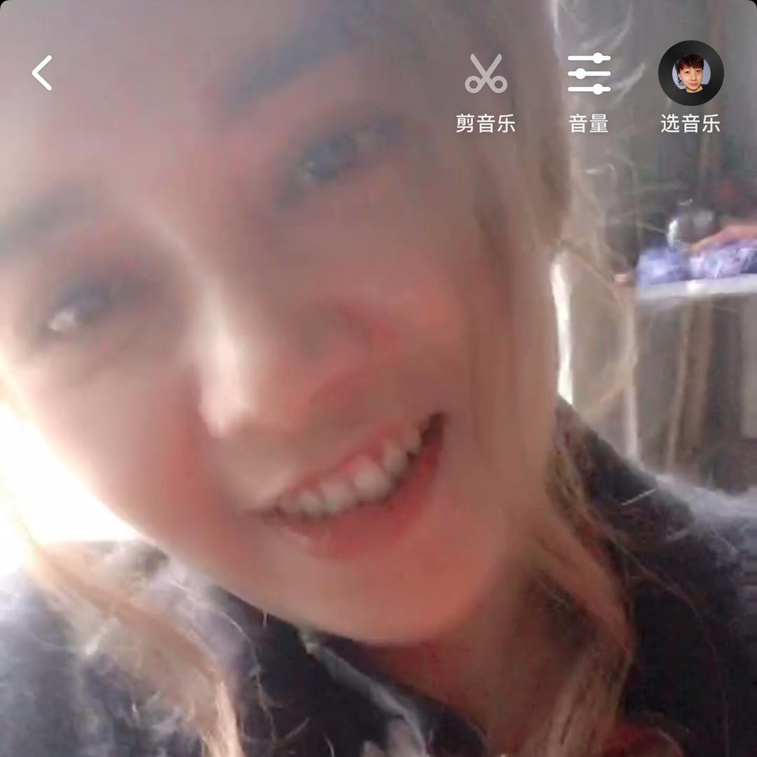 小纽扣