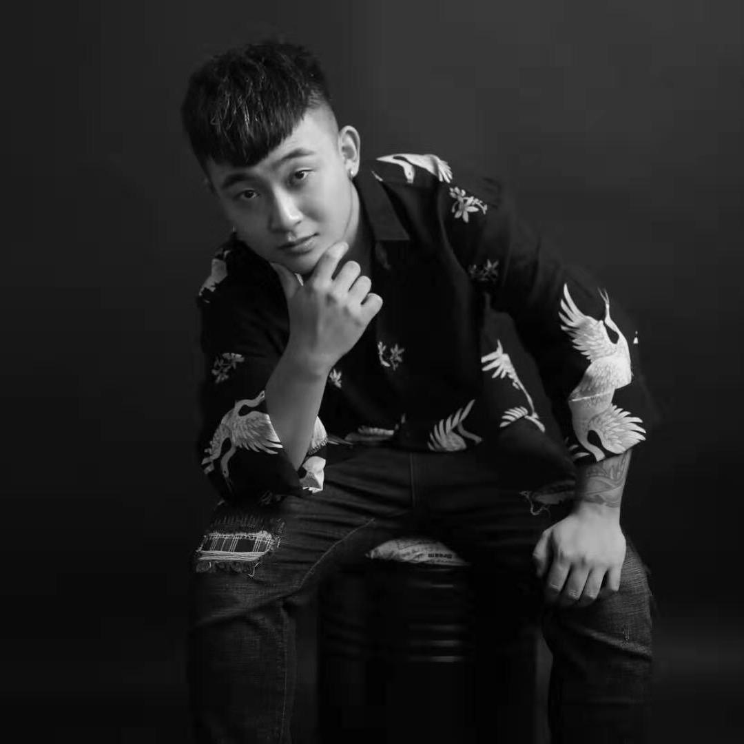 勿忘恩小健相遇新年