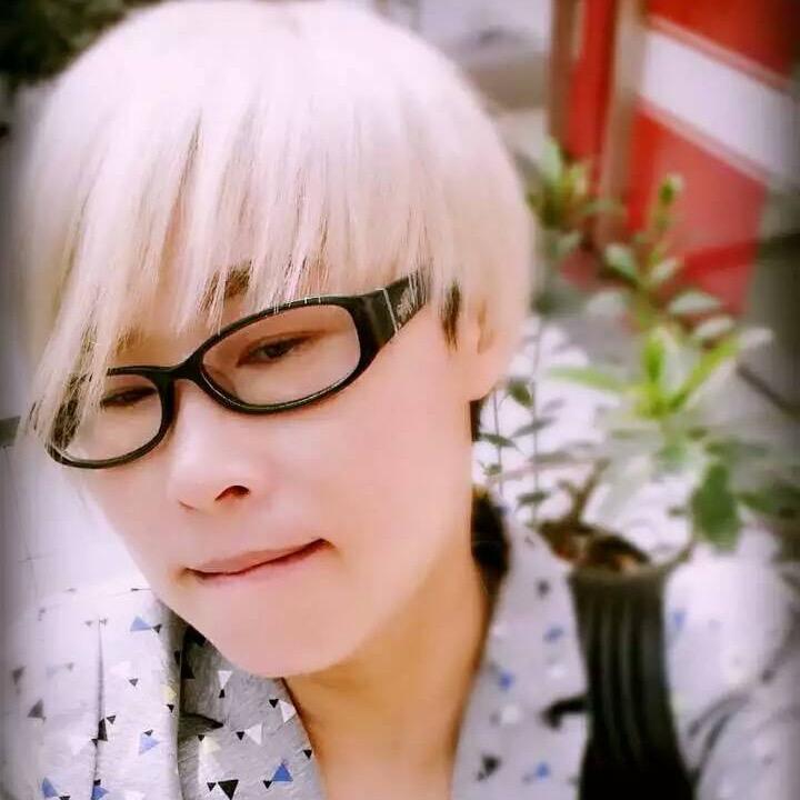 陈晨潮服