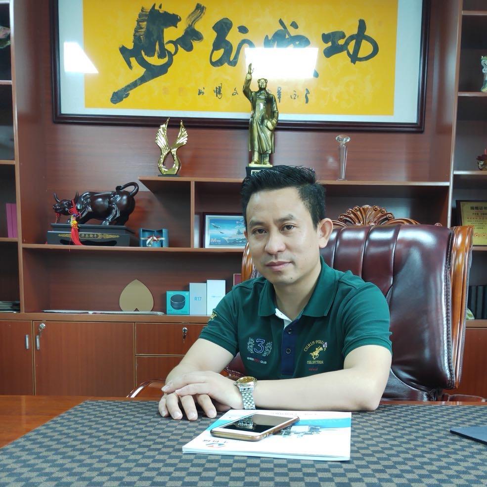 礼品盒包装设备厂家（一牛机械）