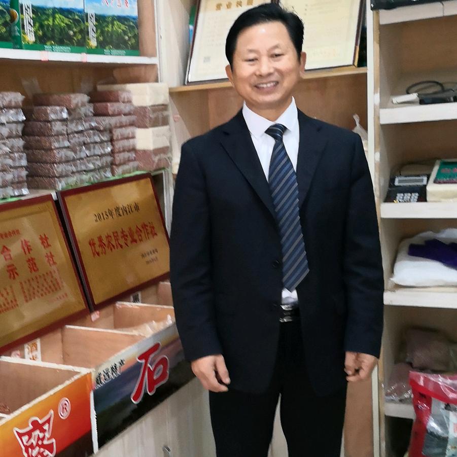 白坭山牌天下穹窿牌创始人聂小平
