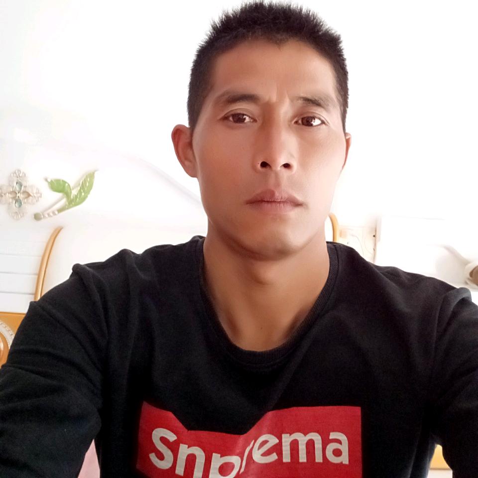 专业做彩石地坪