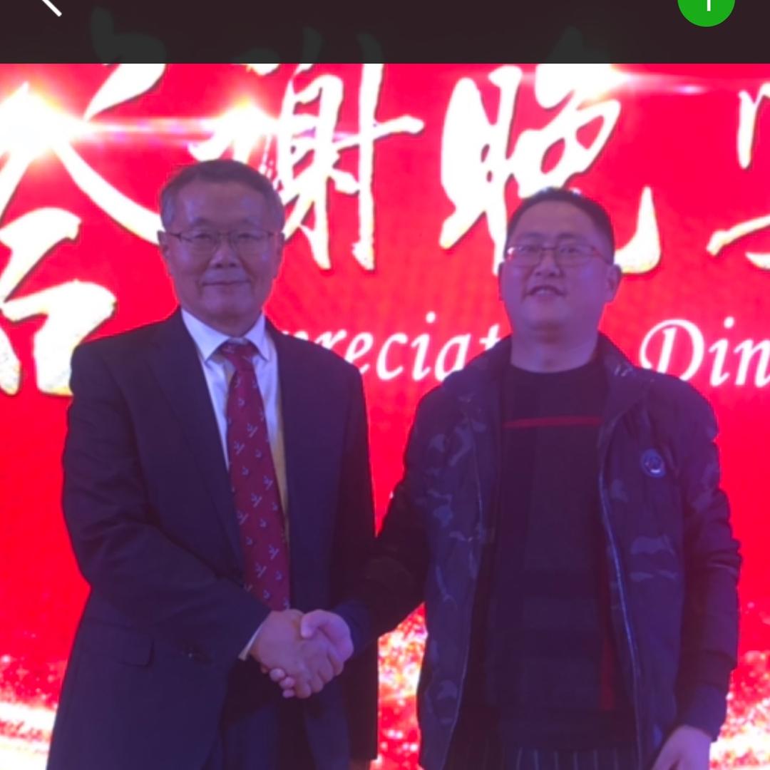 帝尊威武