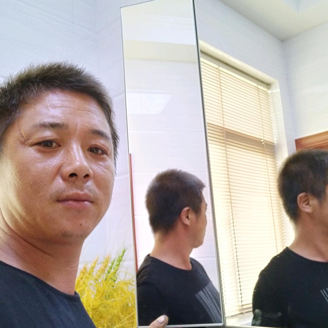 AAA杨田云