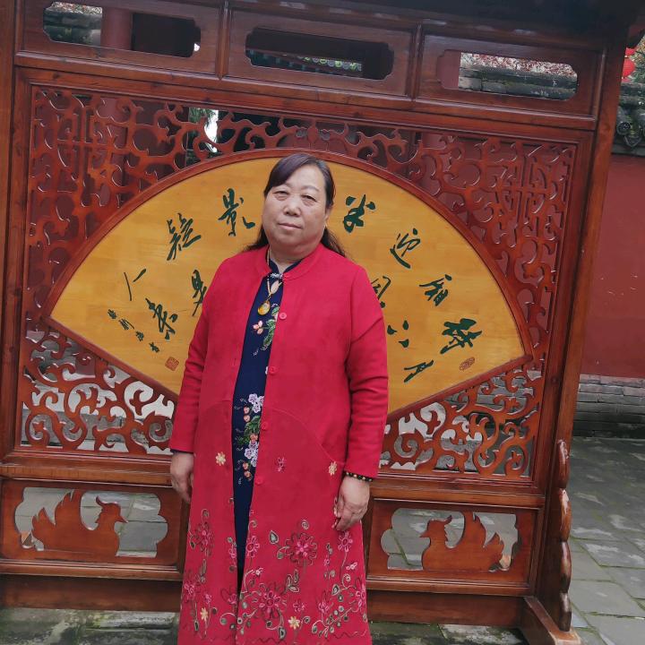 幸福快乐小潘潘