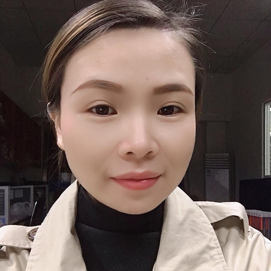 小小霞