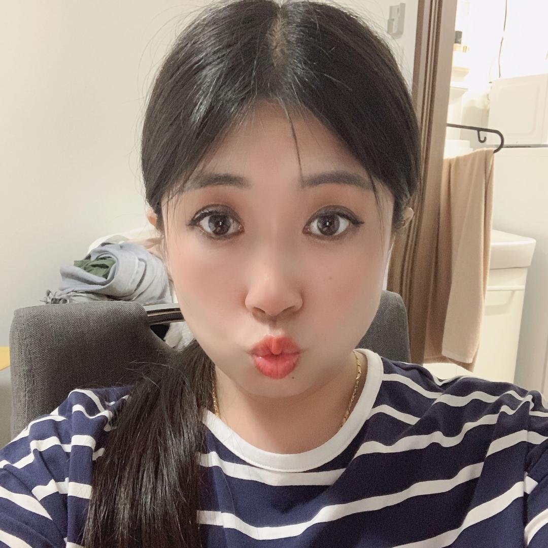 花花80后爱美食