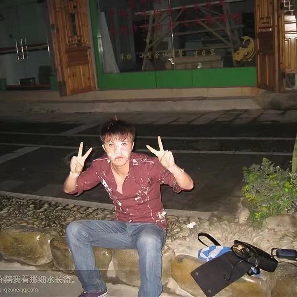 @你们不会右手投篮的王哥