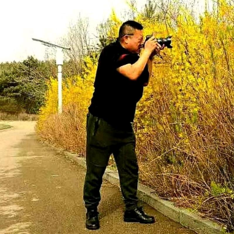 泓哥～厚德载物（手机摄影）