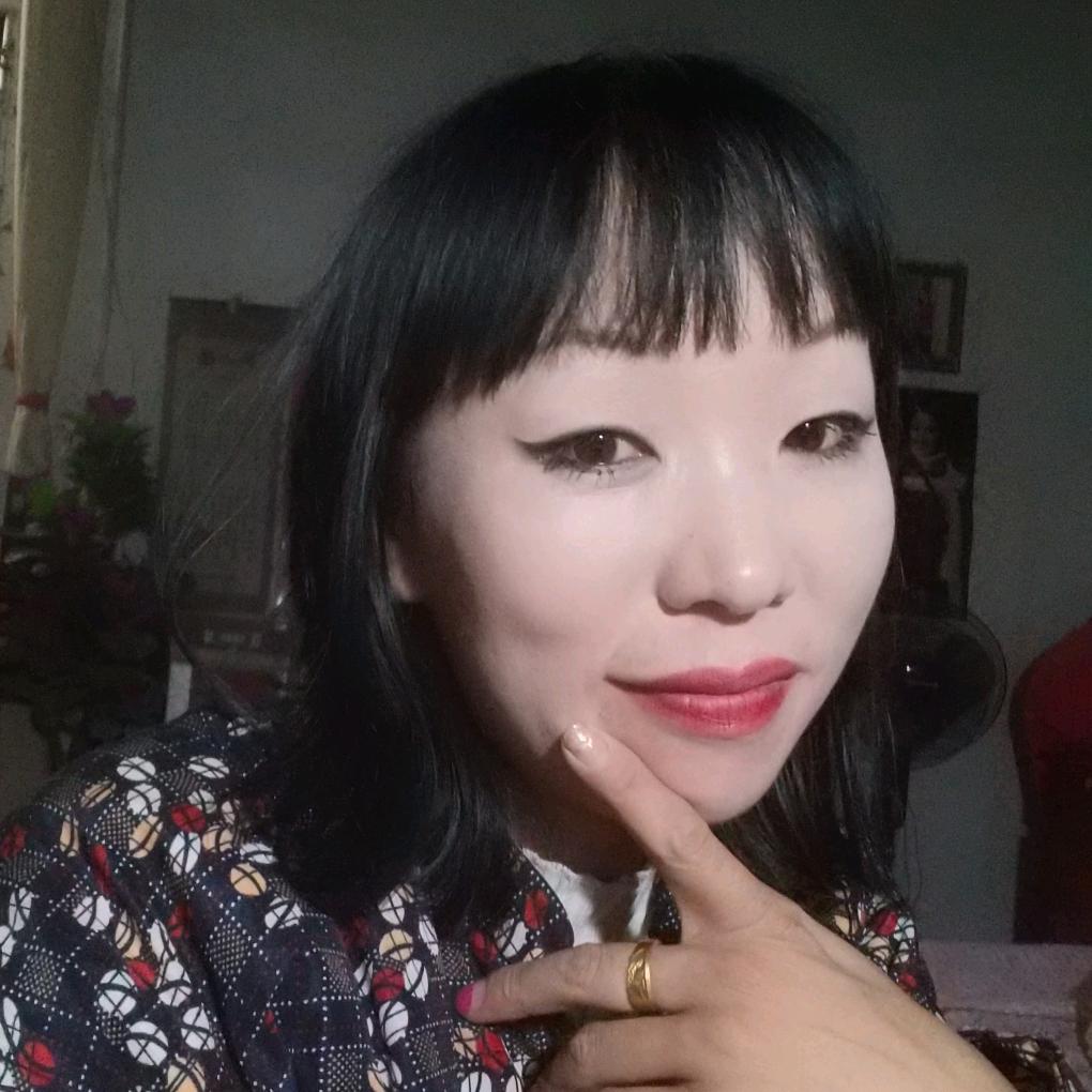 爱笑的傻妞