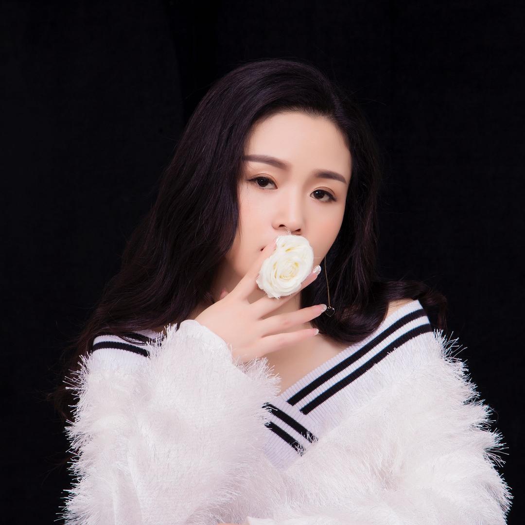 歌手🎙️程苗苗 《红尘情路》女版