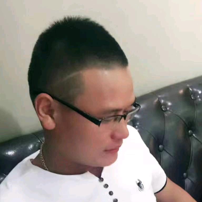 石红炜