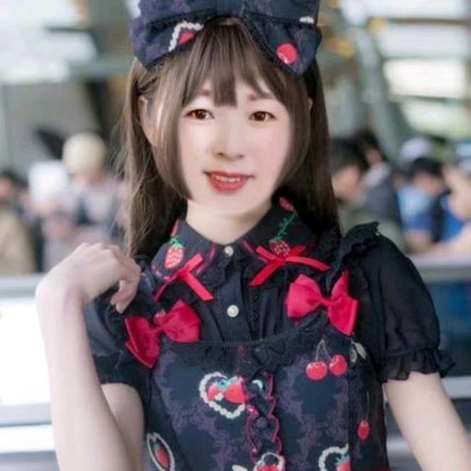 美美达，小魔女
