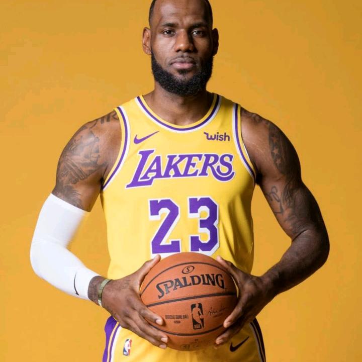 卖肉被撵的龙嬢嬢