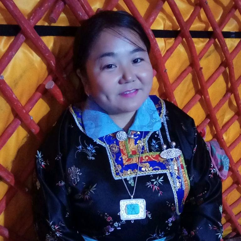 娜仁格日乐