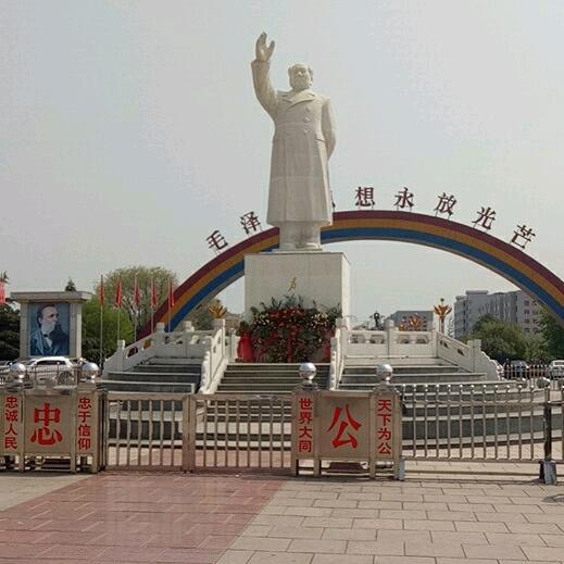 大鹏翱翔