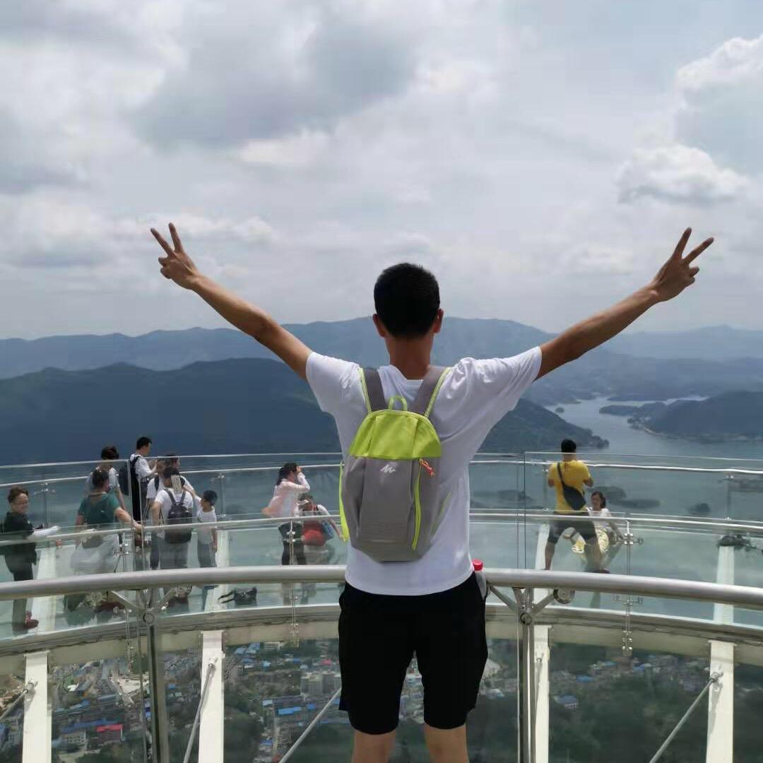 叫我波哥就好