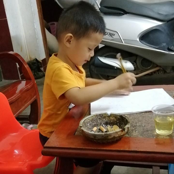 恩，，，，，