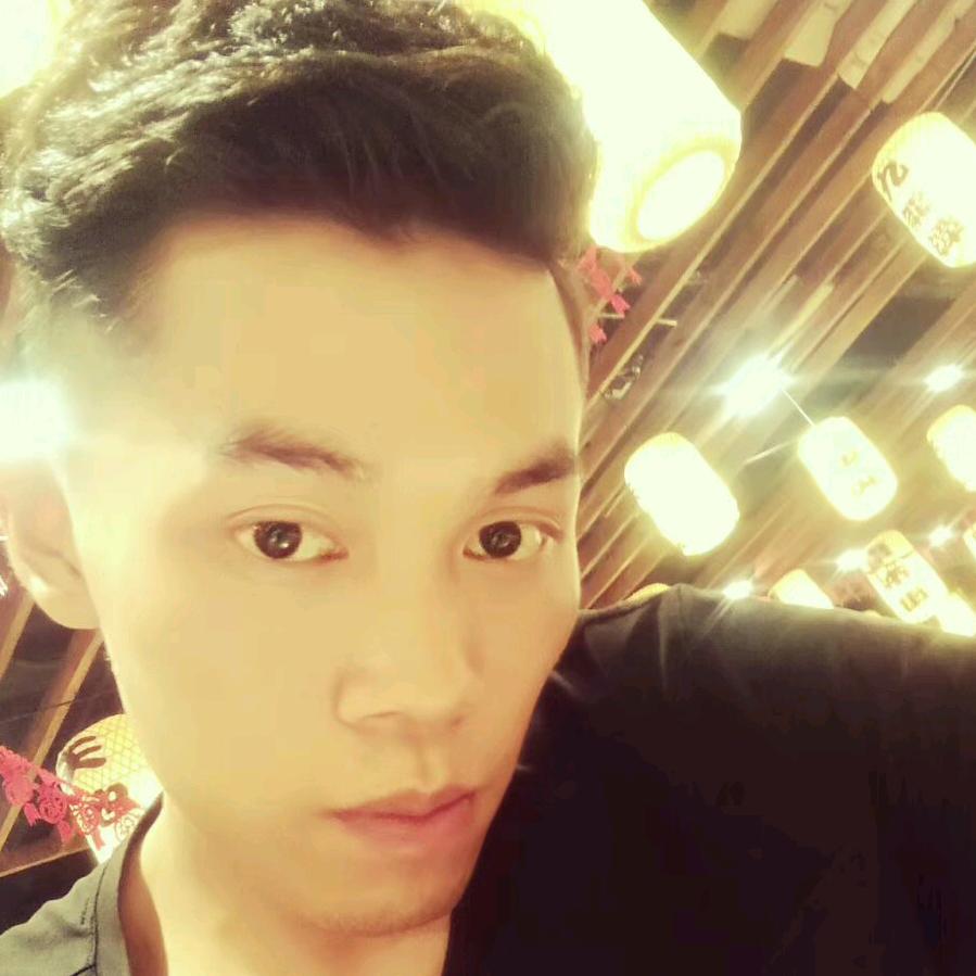 杨小冻