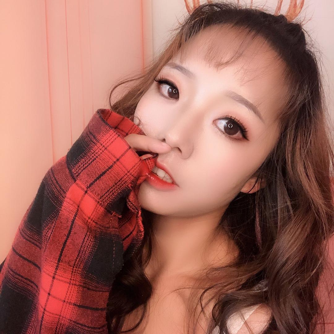 我是苗苗