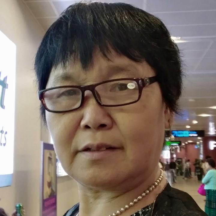 卢金连