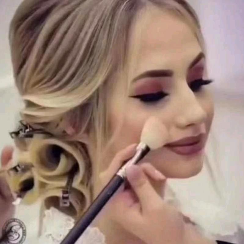 美丽月美容美发店