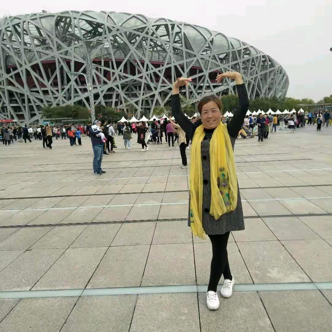 @姐妹舞动心飞：明天会更好