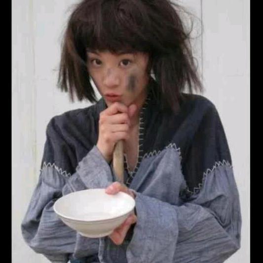 伤心