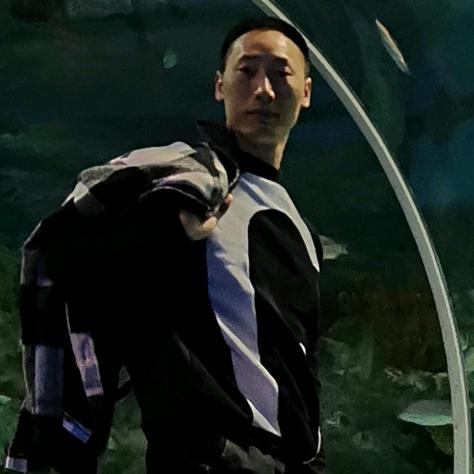 龙传人服装店