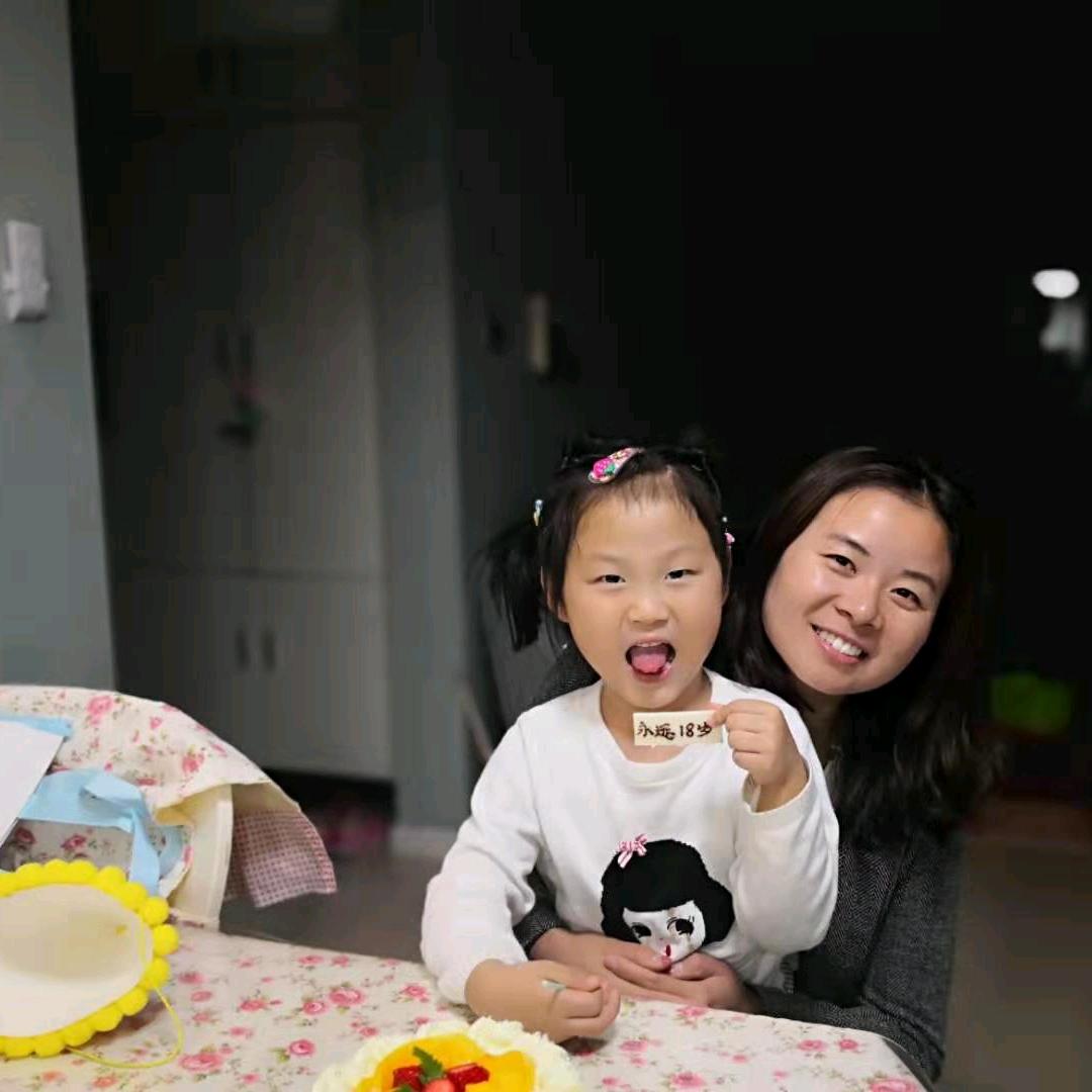 碧水海豚