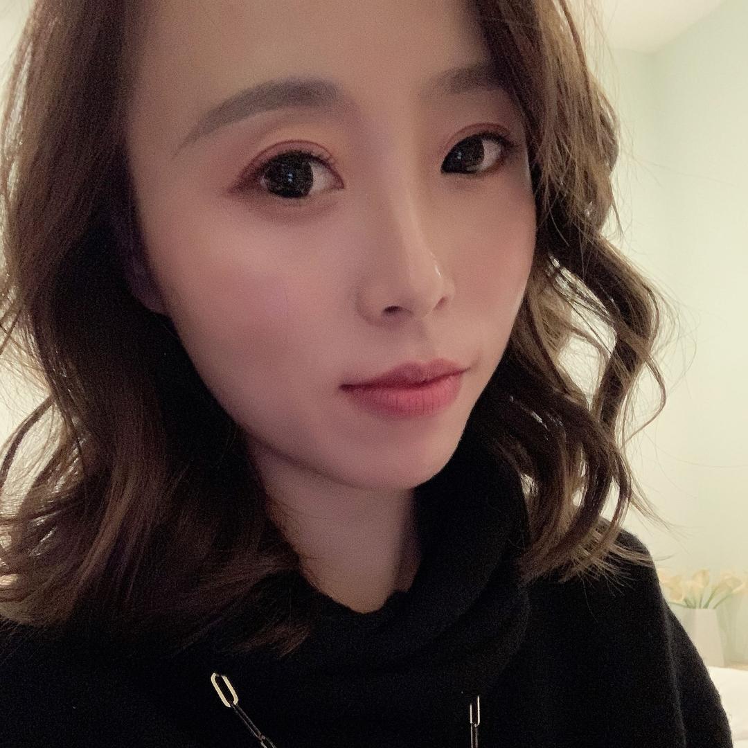 上海晨锐服饰公司