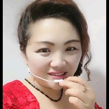 莉莉