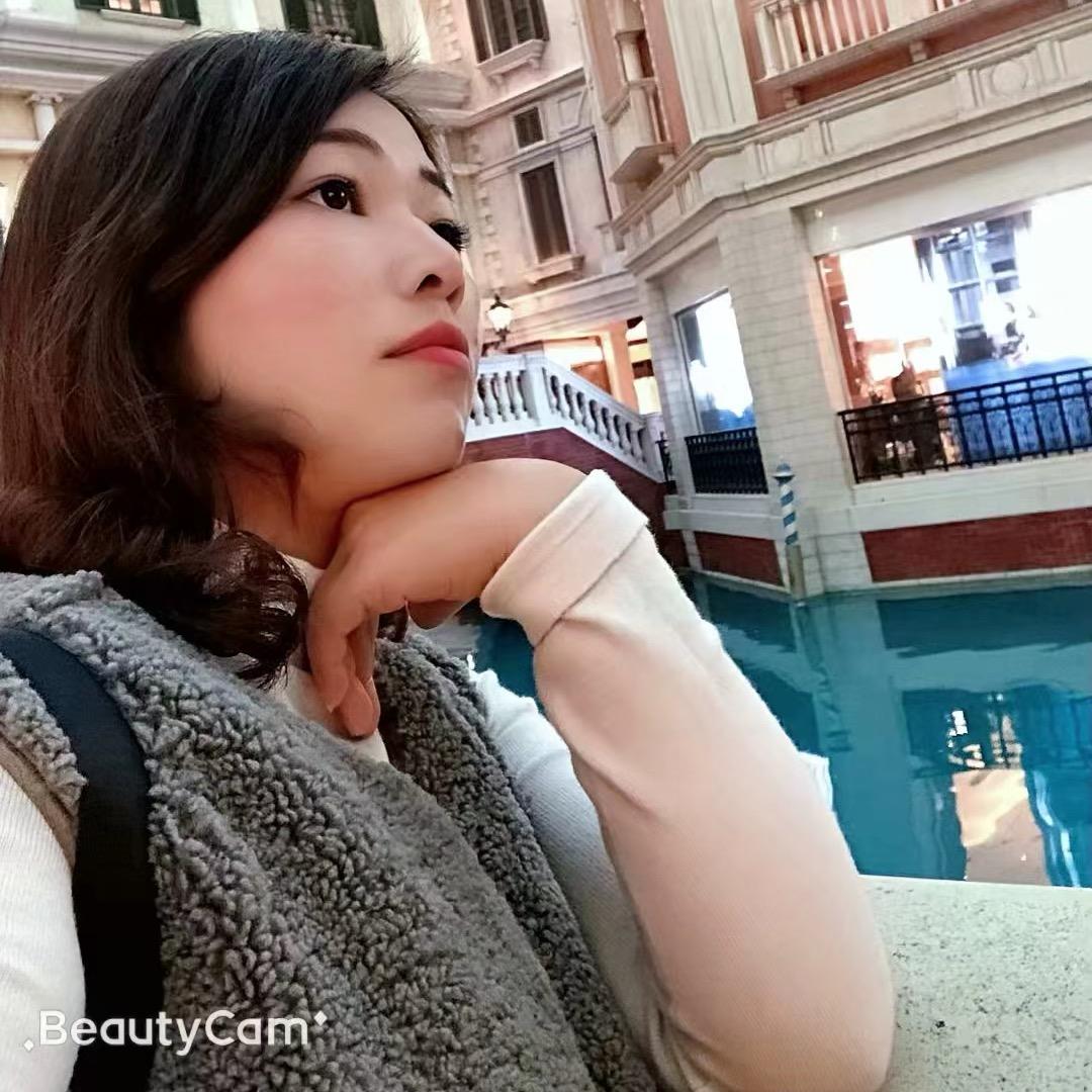 龙虎山导游张小静
