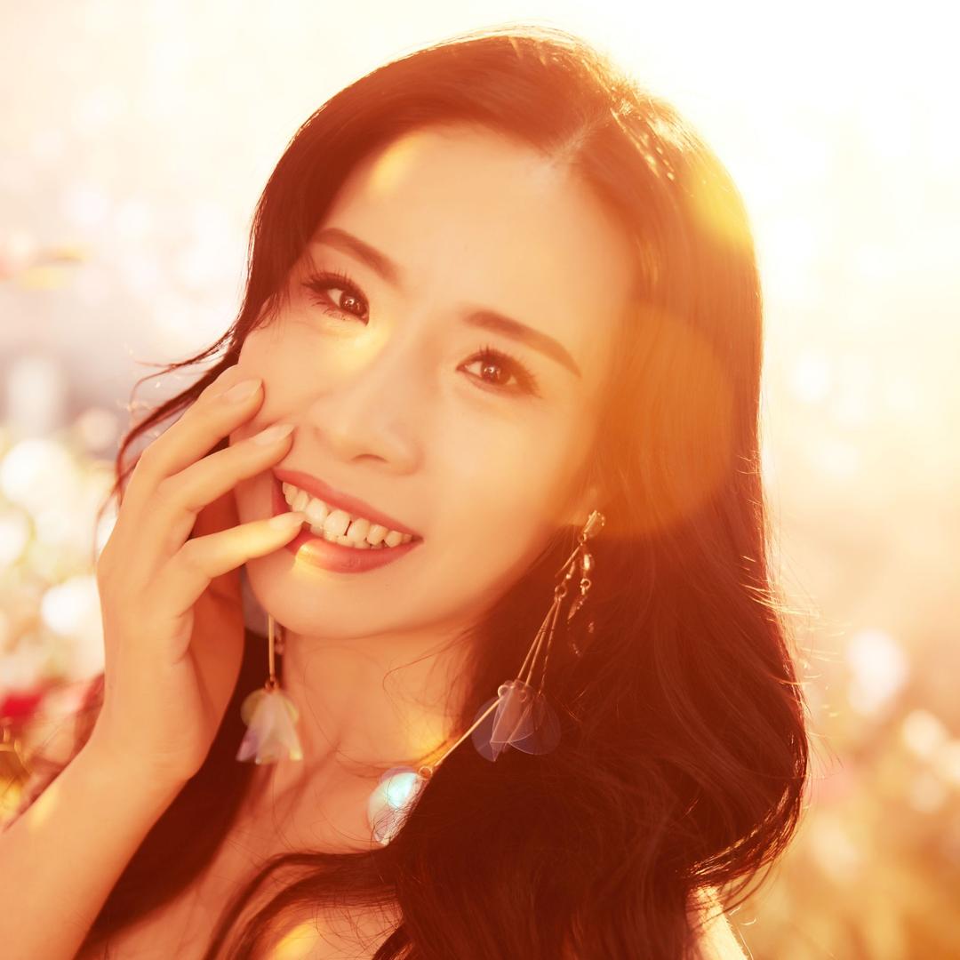 舞韵瑜伽TINA