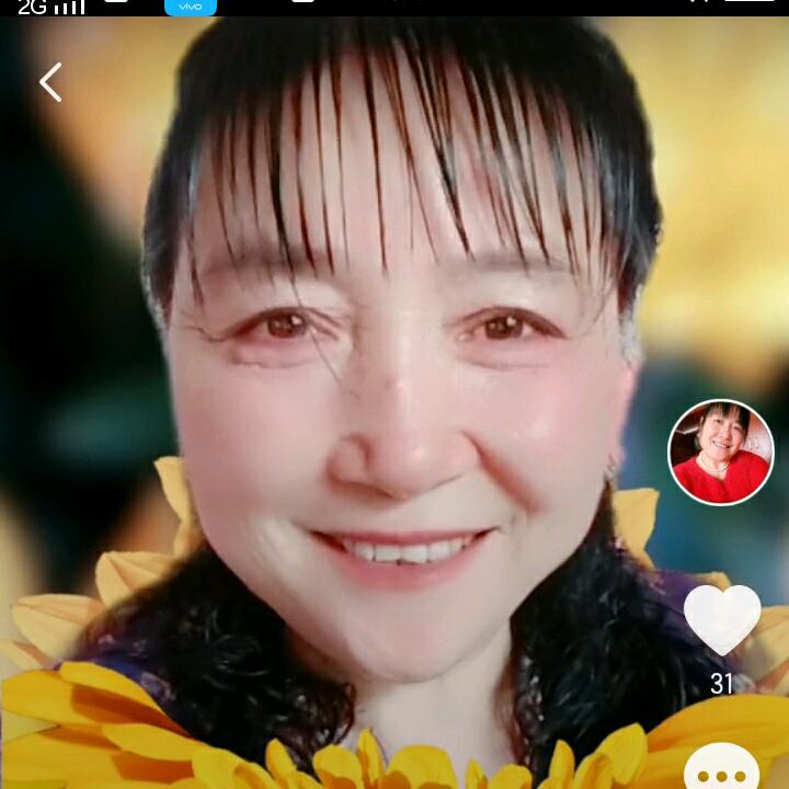 余子怡〈奶奶〉