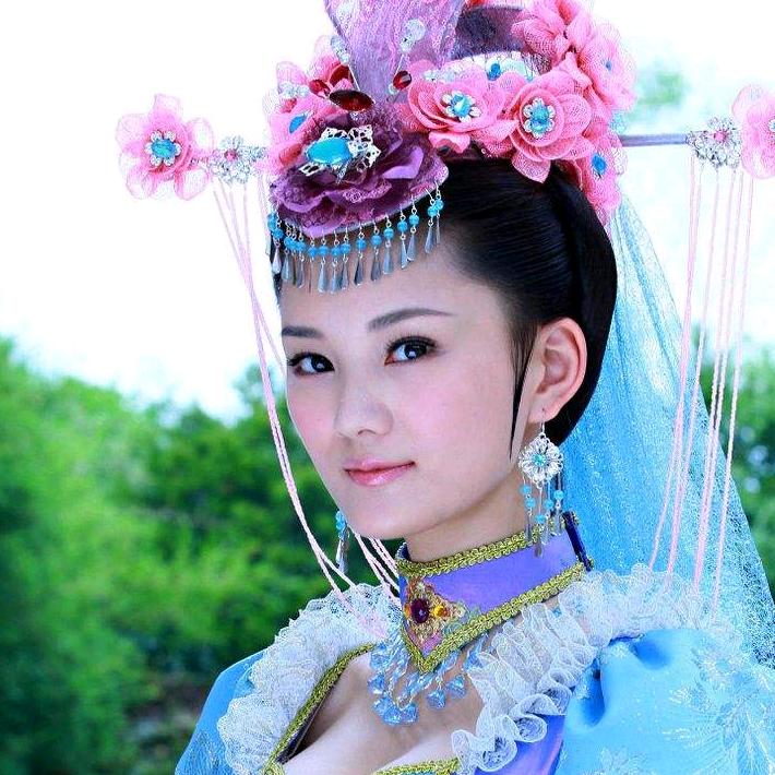 袁芳