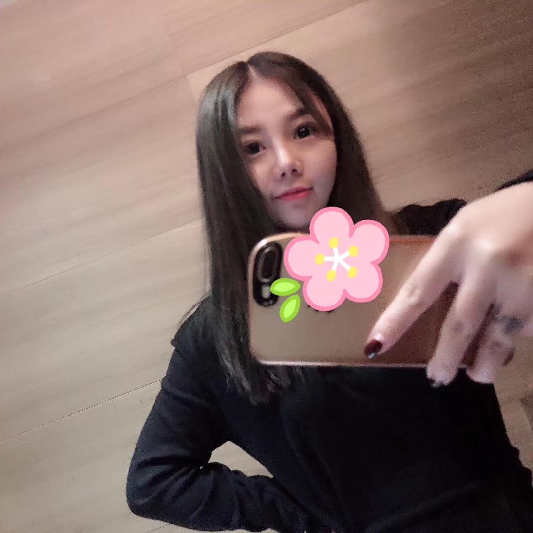 始于初见。