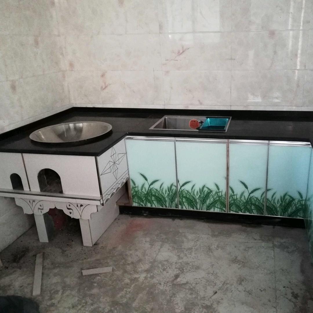 李师傅百货商行