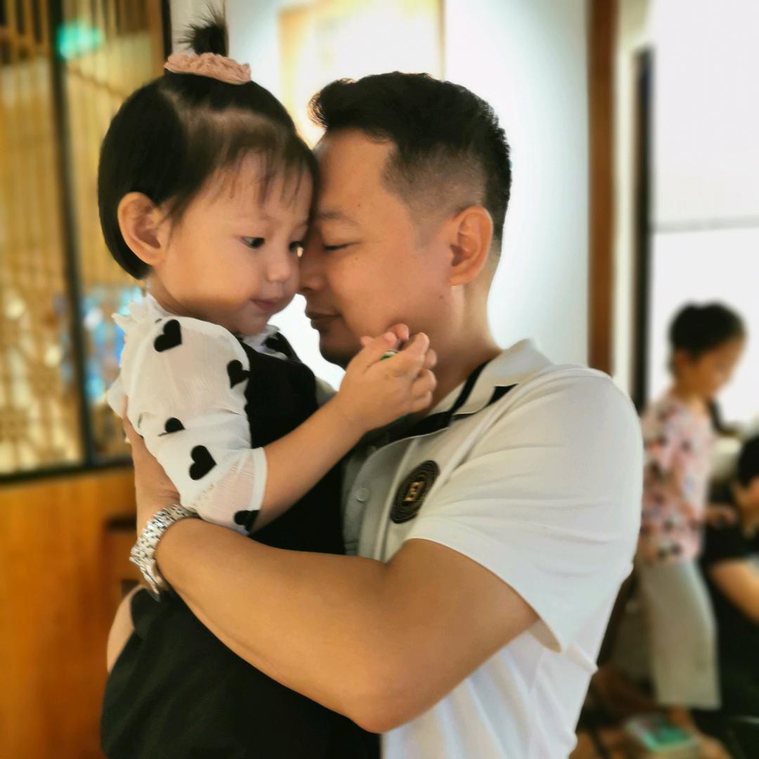 稳稳的龙哥