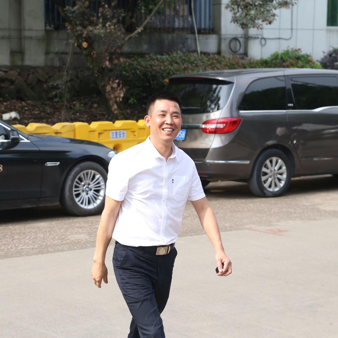 百年步步升