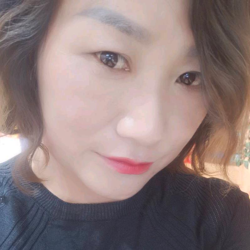 亚材门窗周丽丽