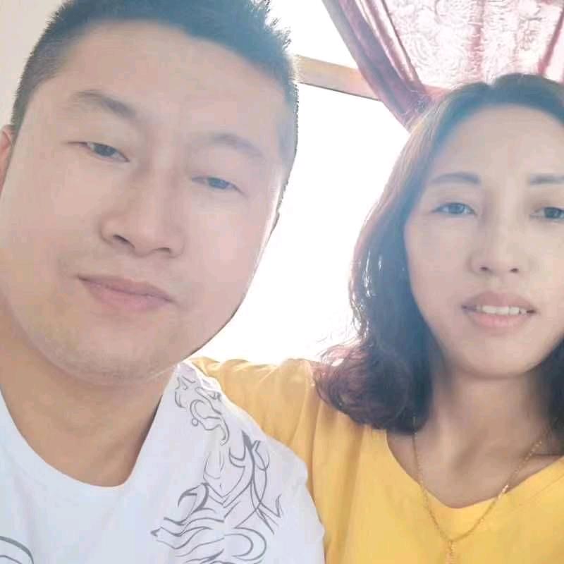 承接红白喜事，蒸饭下厨，谭兴浩