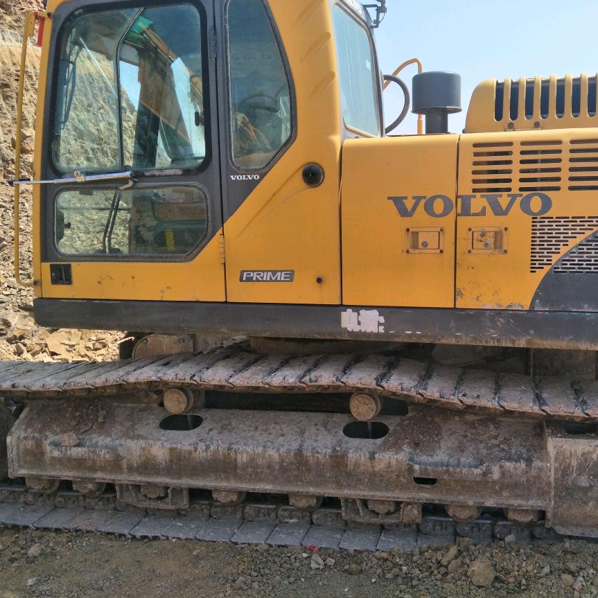 沃尔沃挖掘机，张