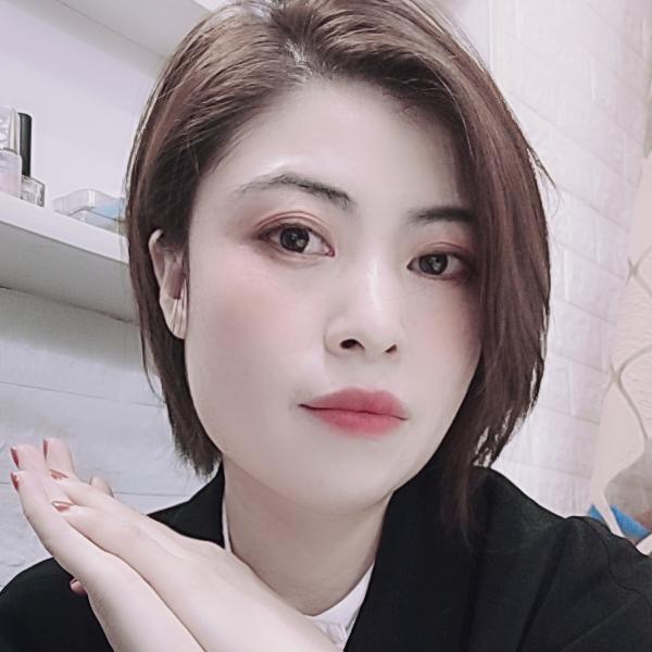 陈英