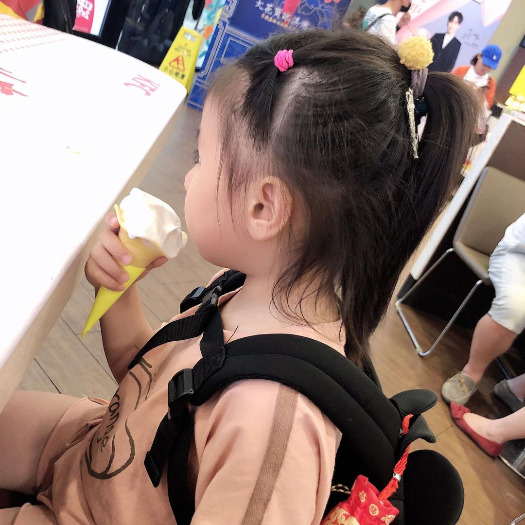毕竟我是小佳宝呀